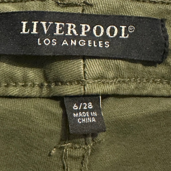 NEW Liverpool Los Angeles
Hannah Mid Rise Flare Leg Jeans in Spanish Olive - Picture 11 of 16